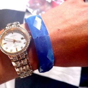BLUE JADE BRACELET